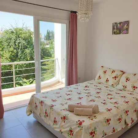 Kyrenia Comfort Apartment *