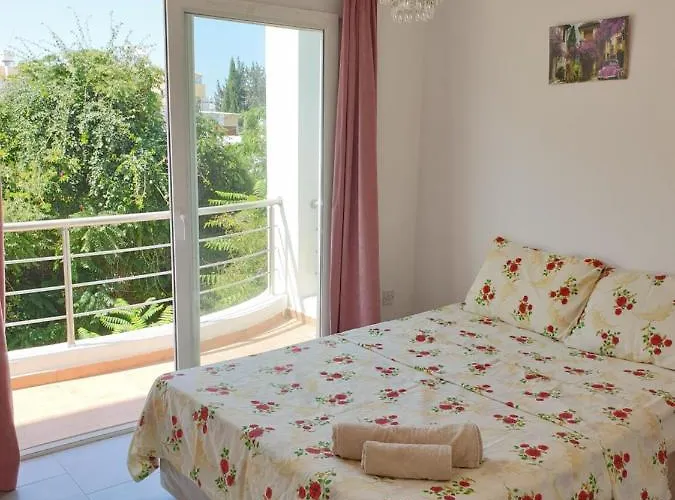 Kyrenia Comfort Appartement *